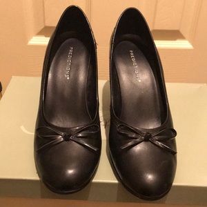Predictions Black Heel
